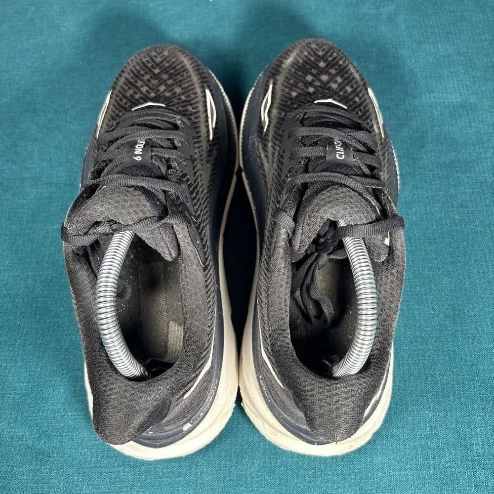 Hoka one clifton